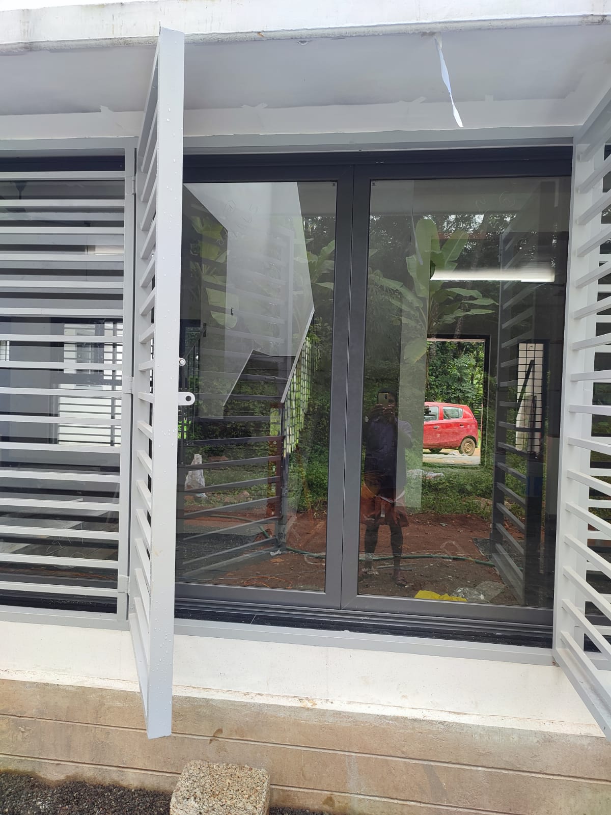 aluminium frame glass doors and windows dealers in kochi