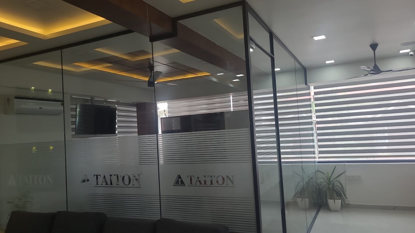 OFFICE GLASS PARTITIONS IN KOCHI